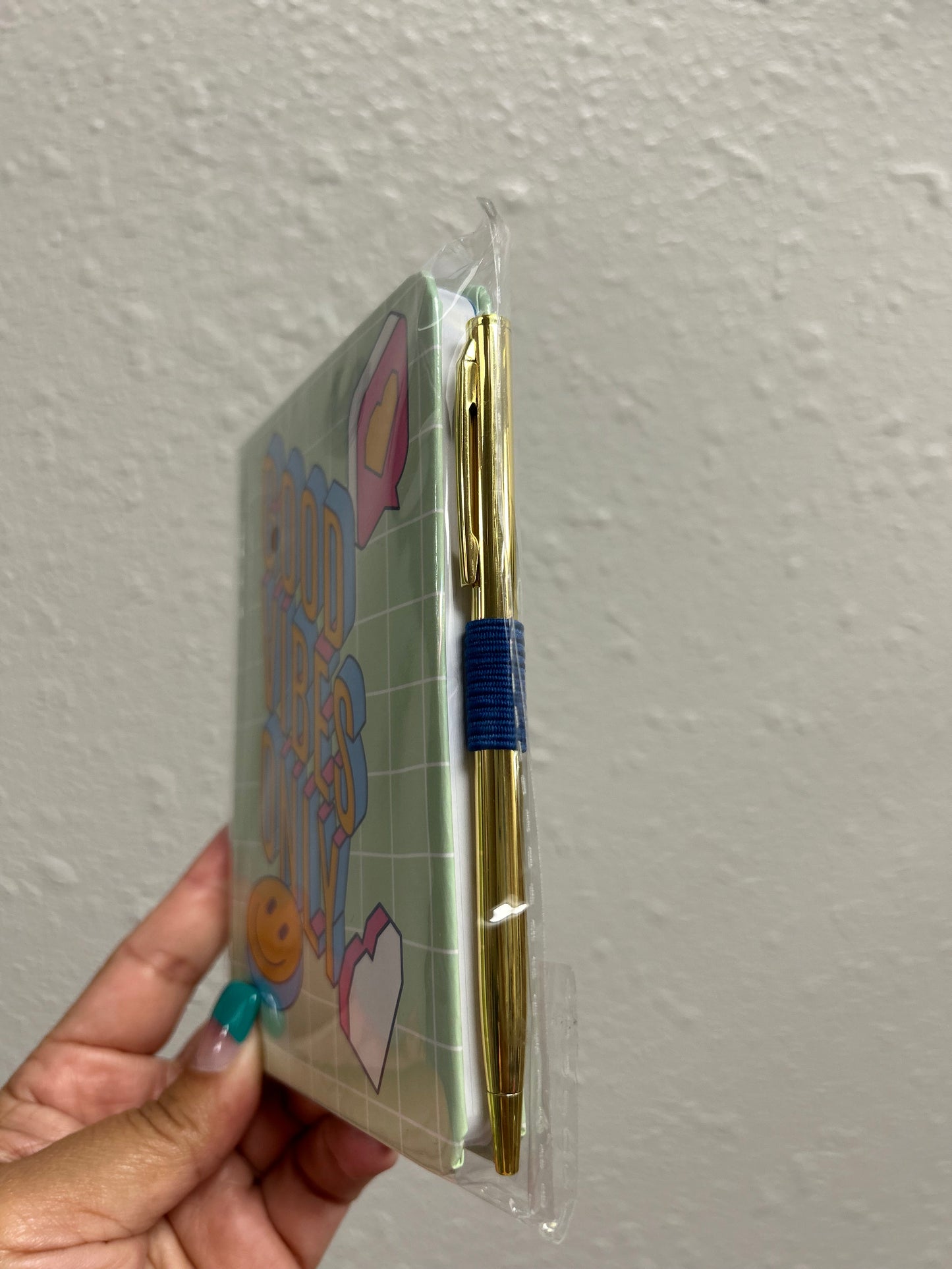 NOTEPAD W/ PEN