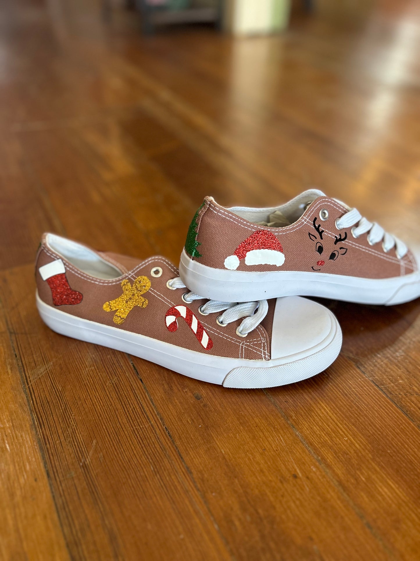 CHRISTMAS SHOES