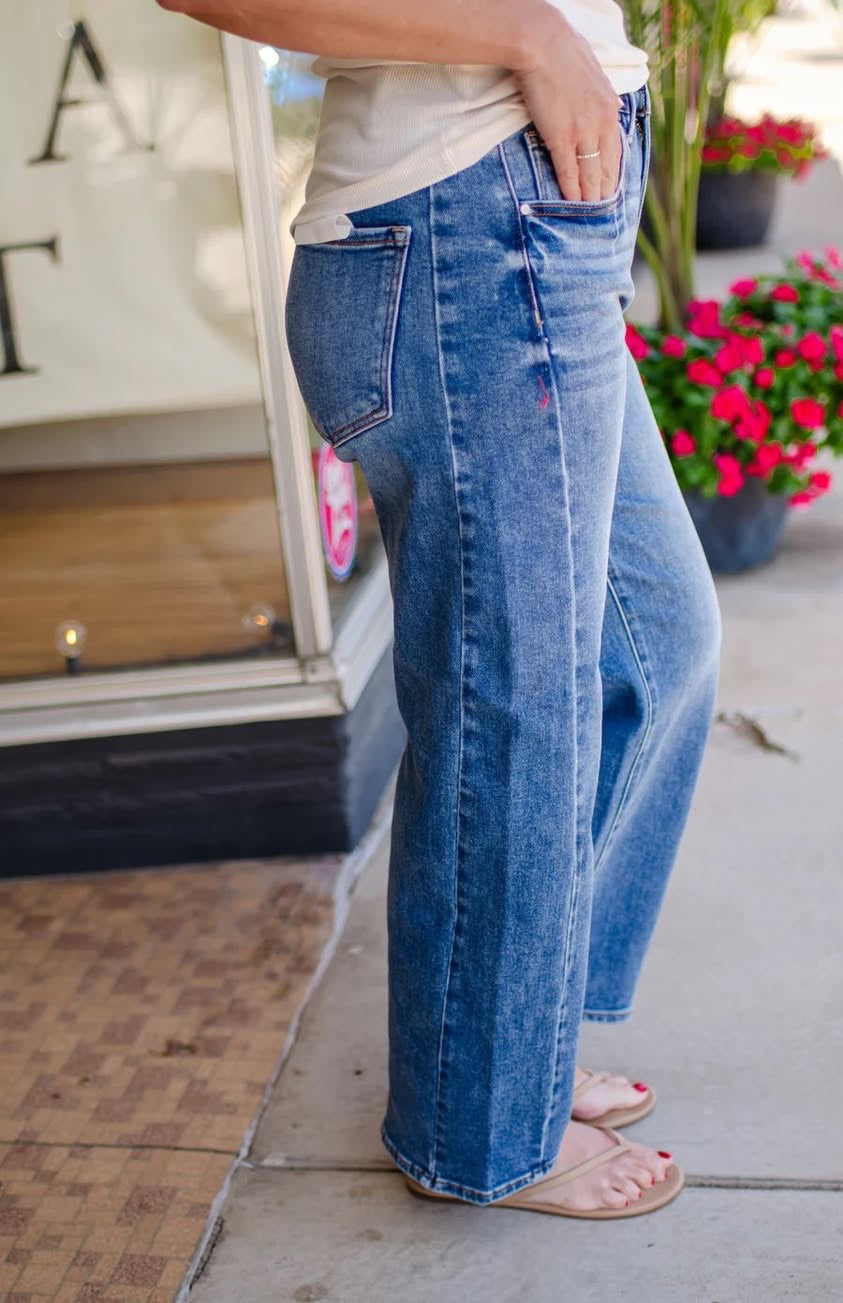 RISEN JEANS