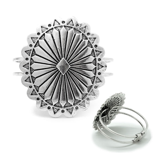 SILVER CONCHO BANGLE BRACELET