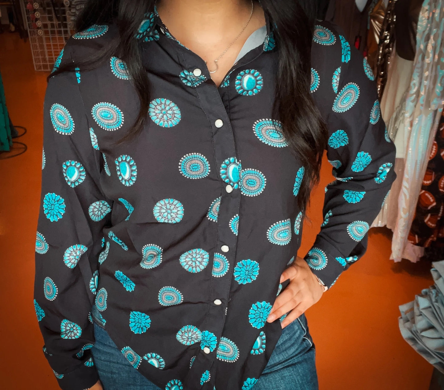 L/S TQ CONCHO PRINT PEARL SNAP TOP BLACK