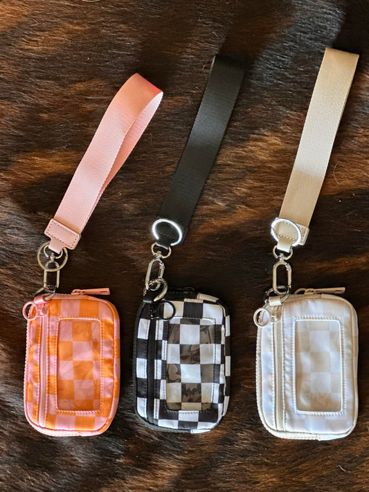 WRISTLET KEYCHAIN POUCH