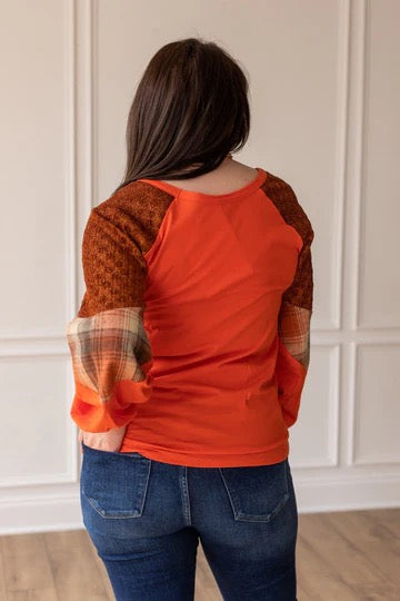 SO CONFIDENT ORANGE PLAID & GLITTER SLEEVE TOP