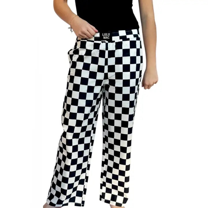 BLACK WHITE CHECKERED PANT: BLACK WHITE