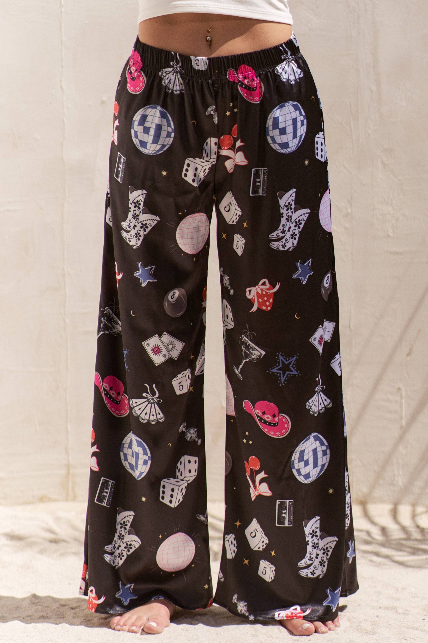 PARTY COLLAGE SATIN PANTS: Cream / M