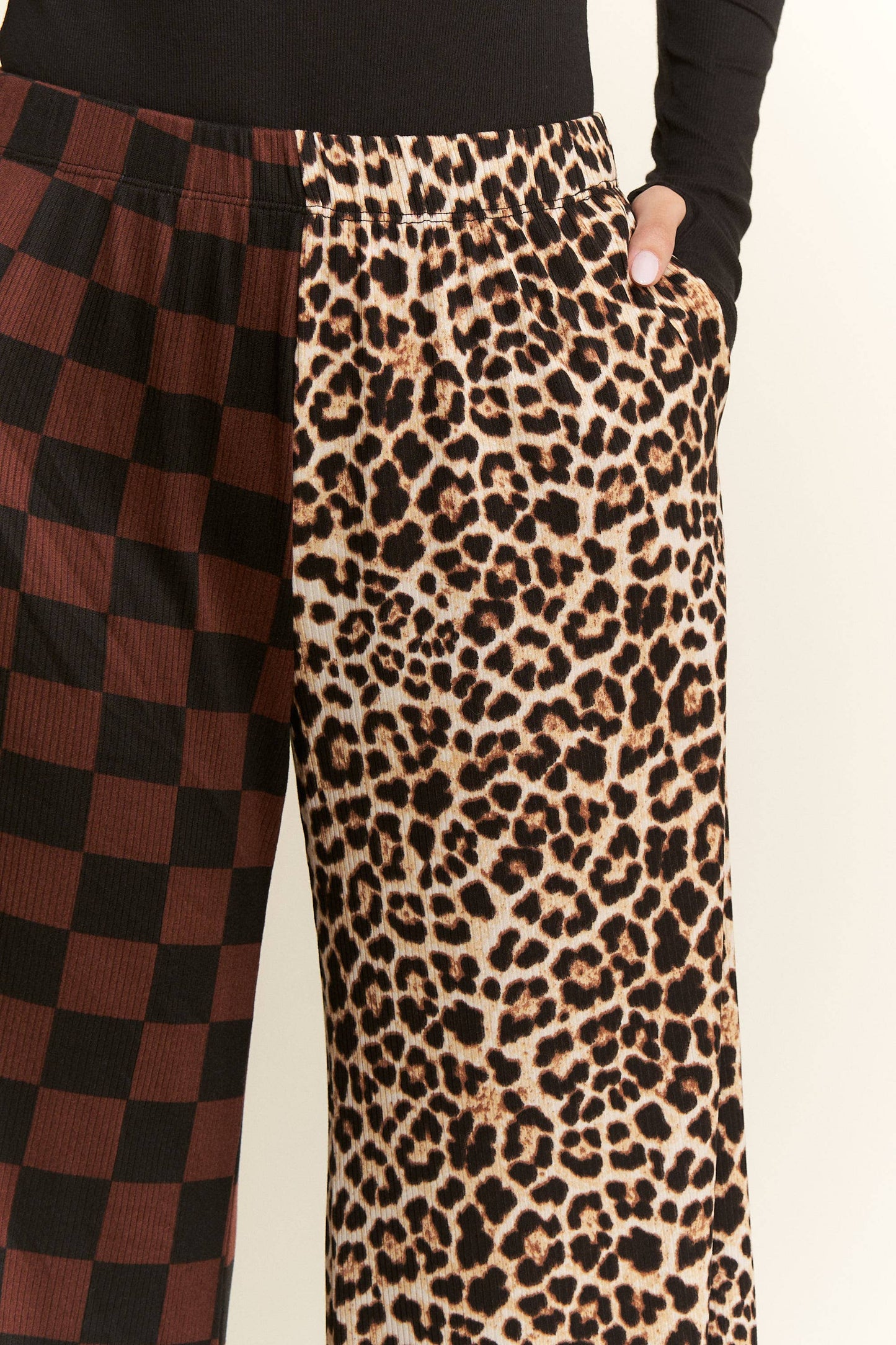 SPLIT DECISION LEOPARD-CHECKERED PANTS: MOCHA / S
