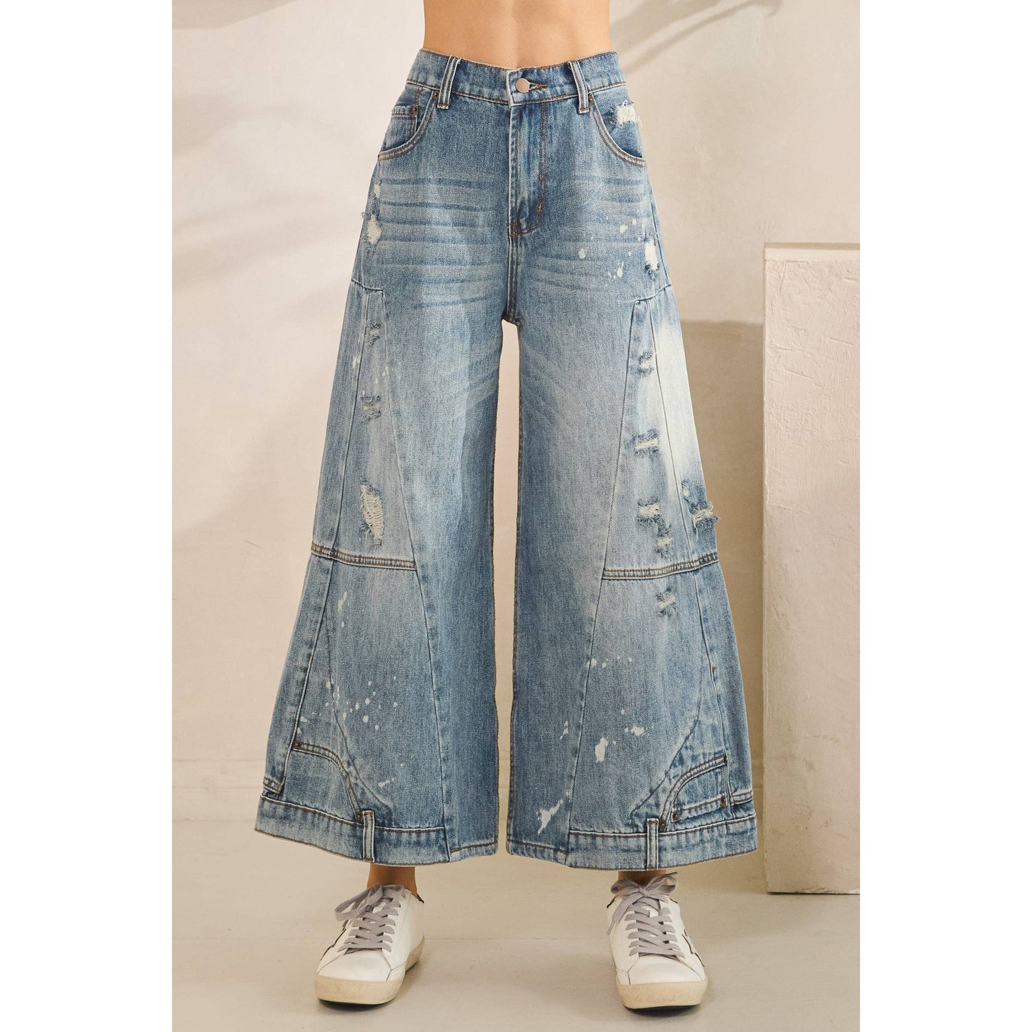UPSIDE-DOWN DENIM CAPRI PANTS