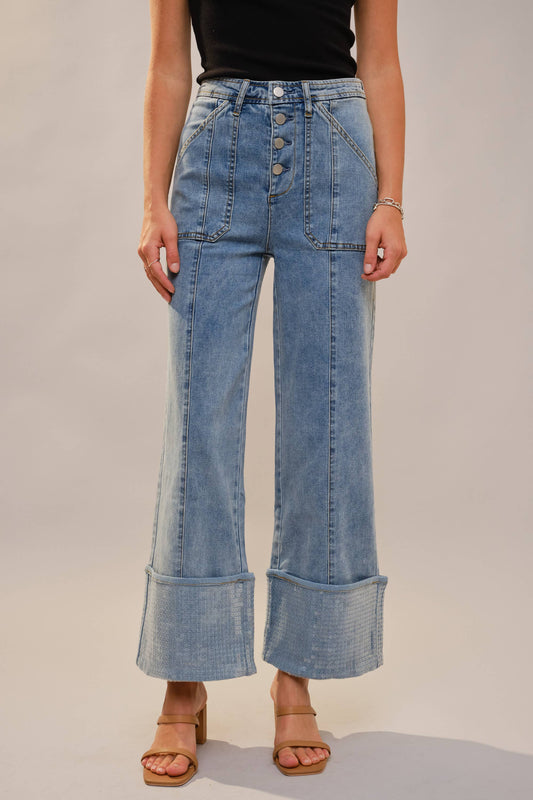 91247P - Cuffed Bottom With Sequins Detailed Jeans: LIGHT WASH