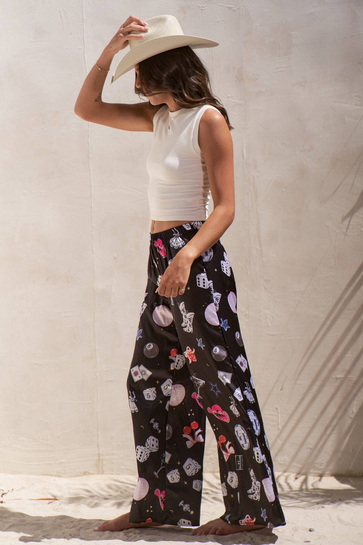 PARTY COLLAGE SATIN PANTS: Cream / S