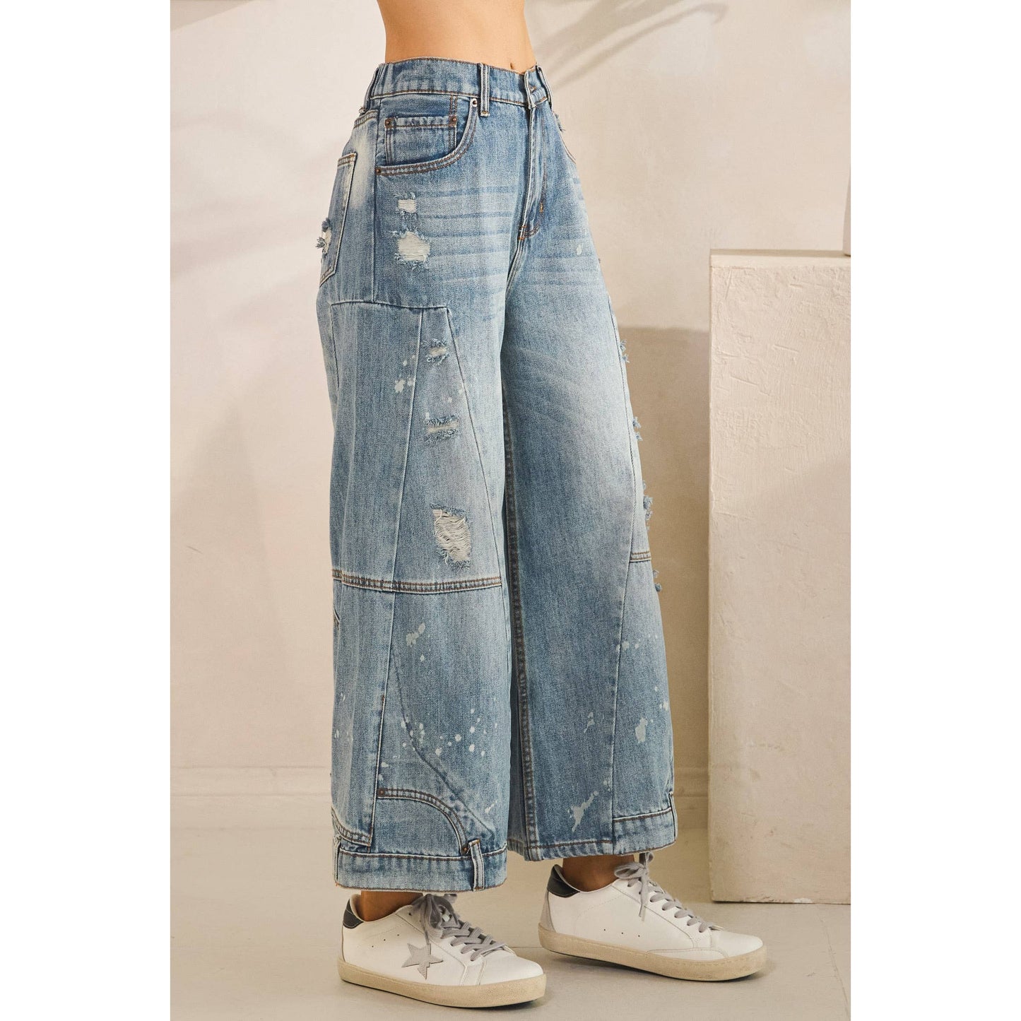 UPSIDE-DOWN DENIM CAPRI PANTS