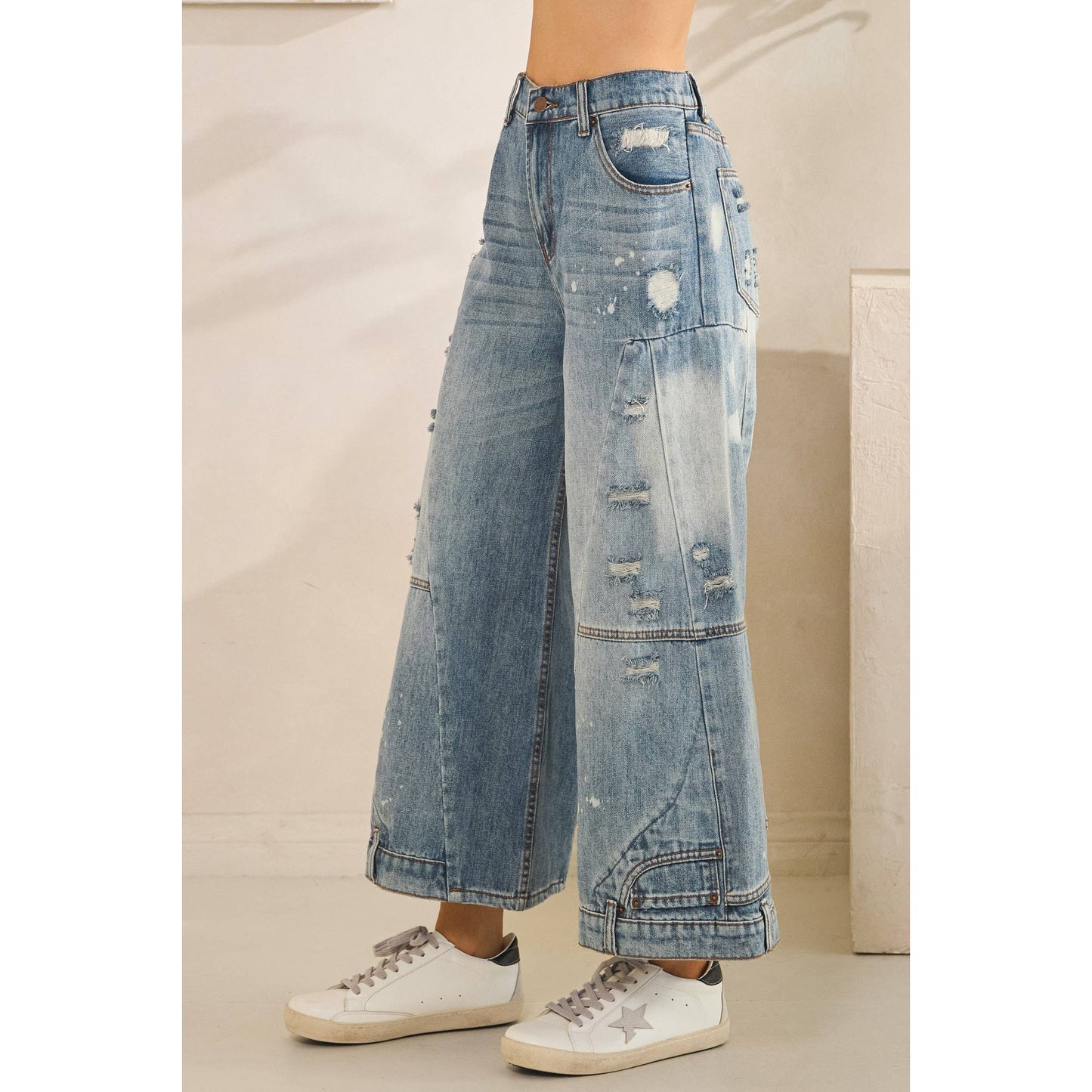UPSIDE-DOWN DENIM CAPRI PANTS