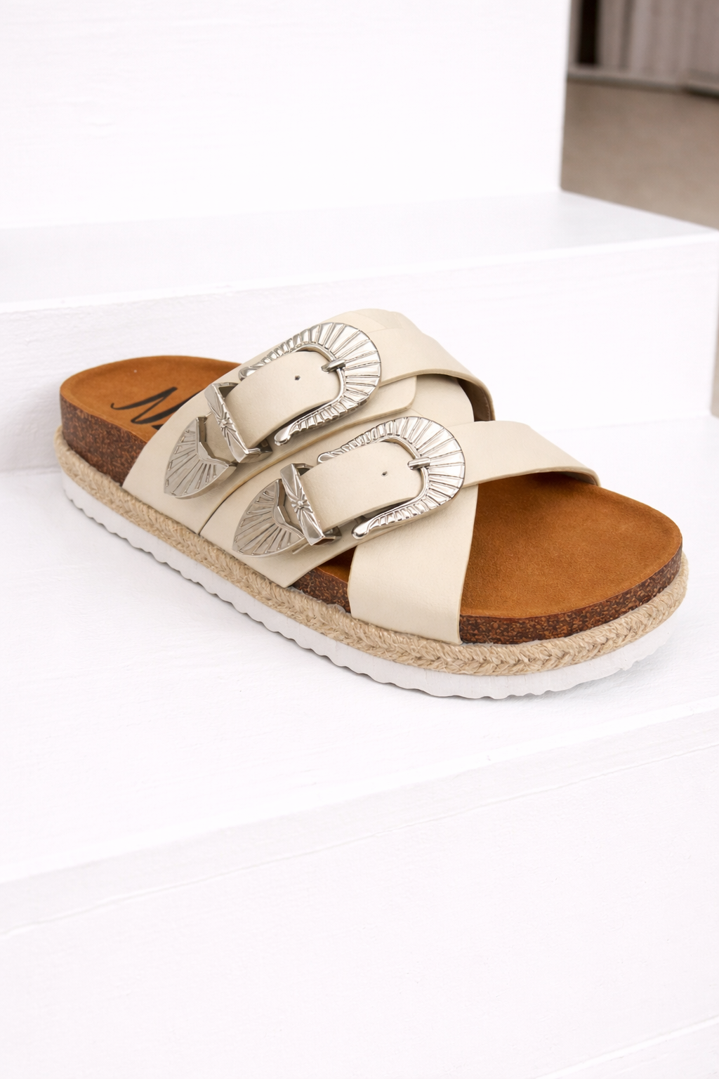 Iris Buckle Sandal in Cream: 8.0