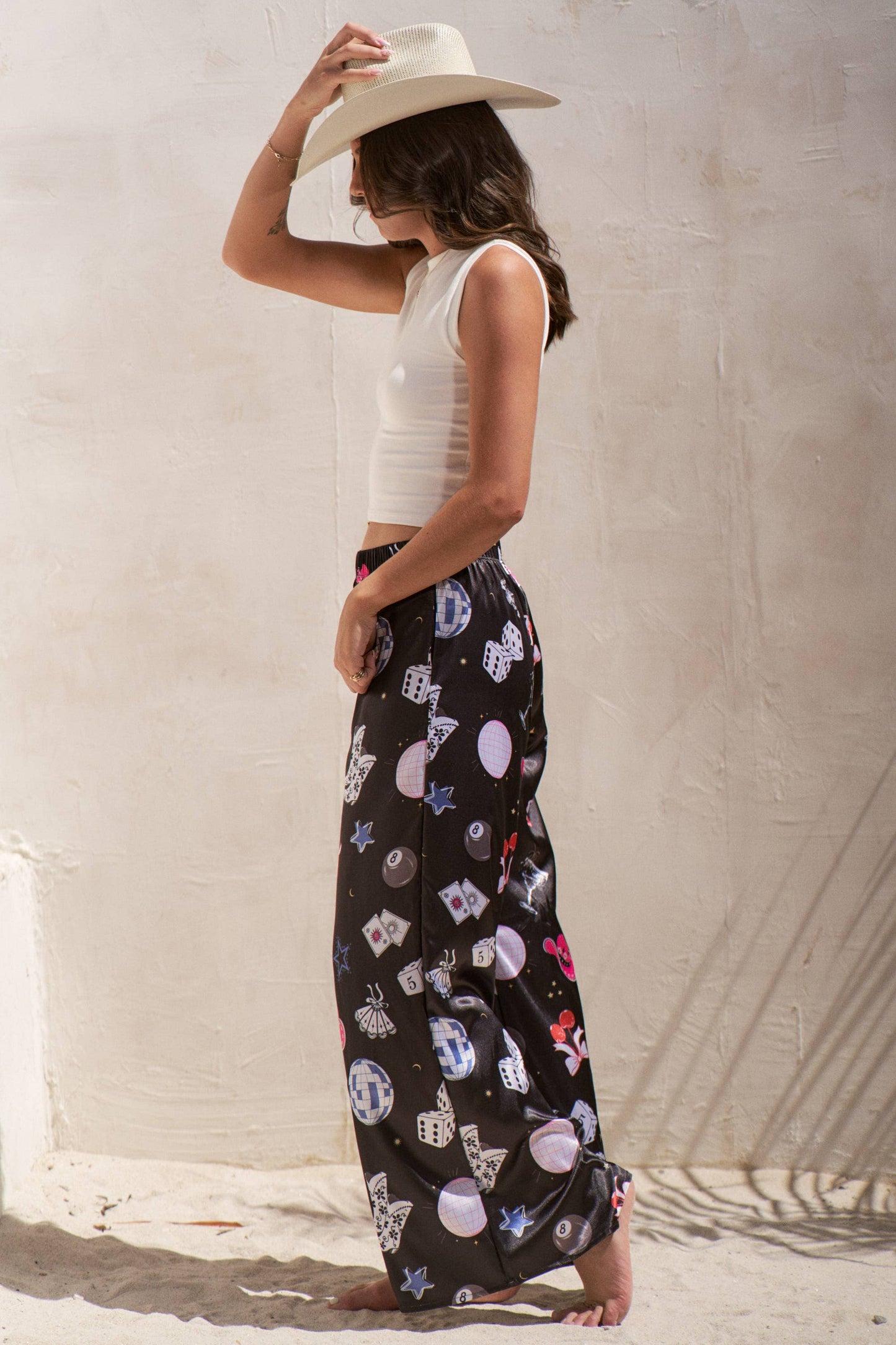 PARTY COLLAGE SATIN PANTS: Cream / L