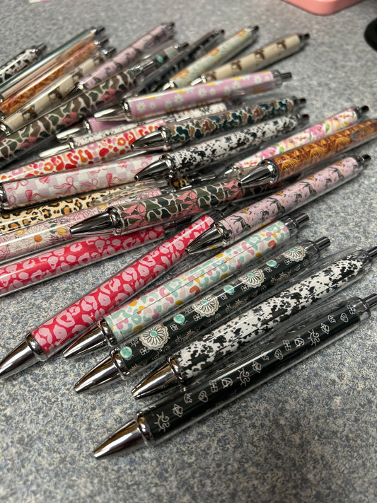 ASSORTED PENS
