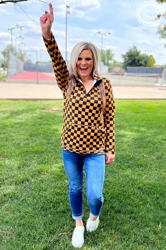PEP RALLY PULLOVER- GOLD