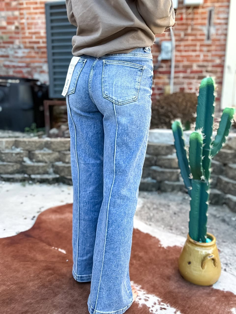 RISEN HIGH WAIST PINTUCK DETAILED