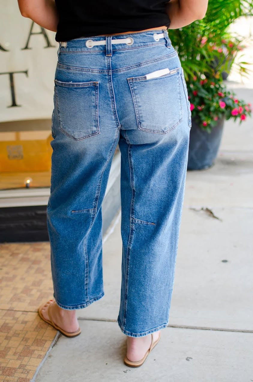 RISEN SLOUCHY CROP BARREL EYELET WAISTBAND DETAILS JEANS