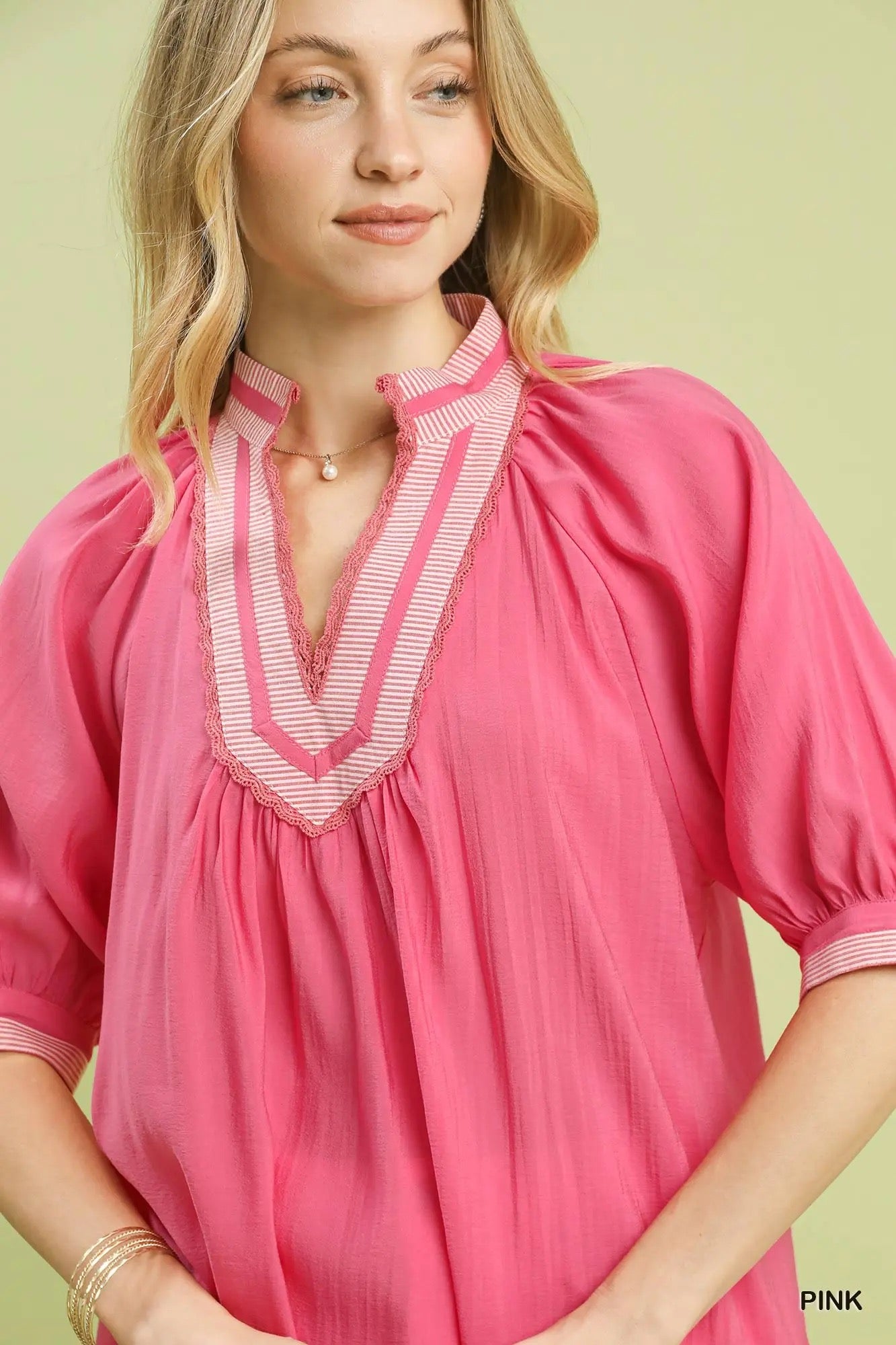 UMGEE Solid Contrast Trim Pleated Top PINK