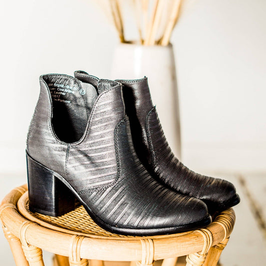 Blurred Lines Ankle Boot in Black: 7.5
