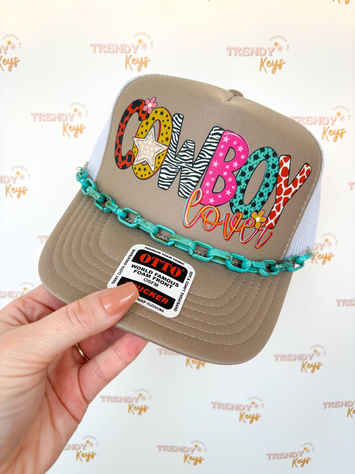 Cowboy Lover Trucker Hat: No Chain