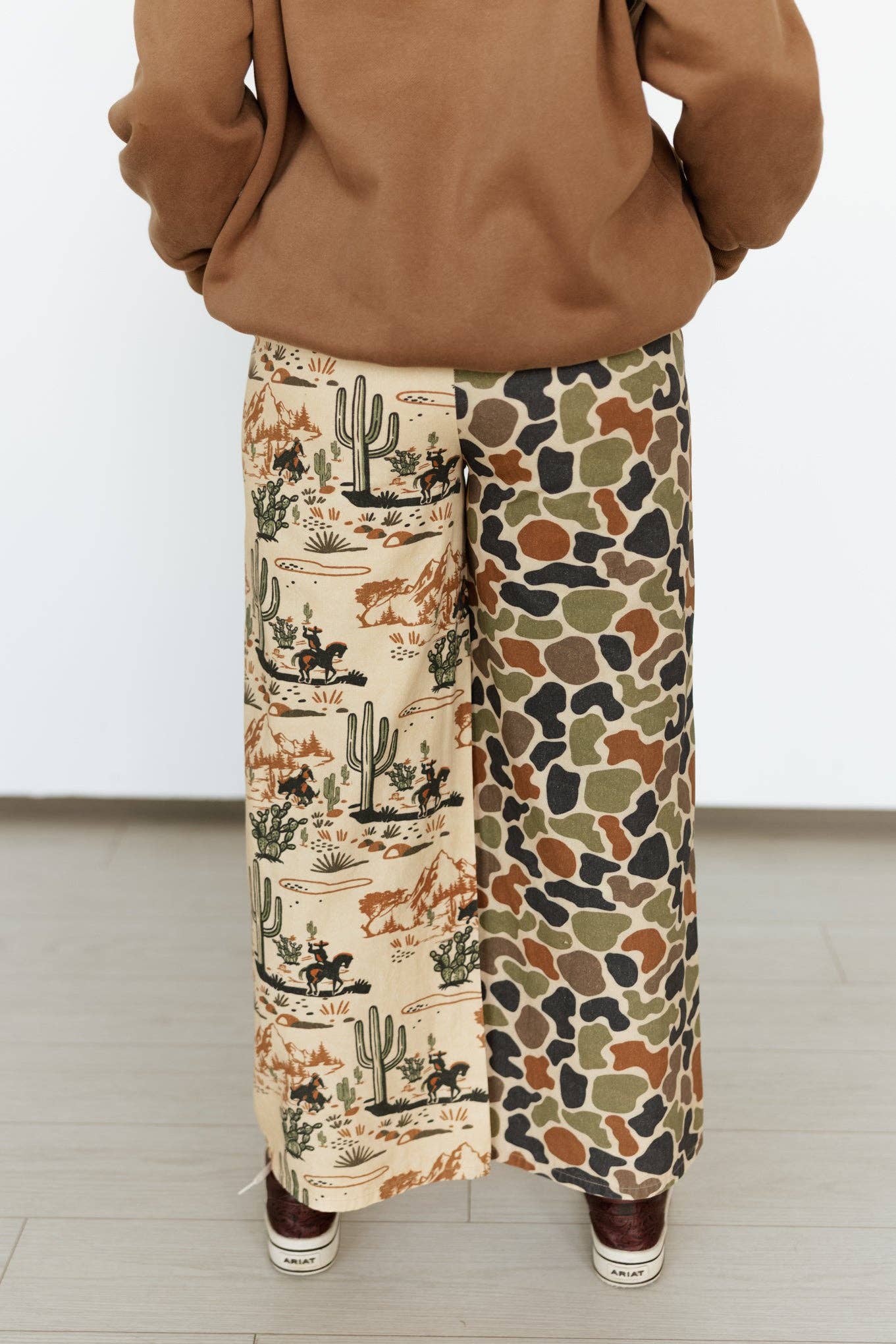 HALF HALF DUCK CAMO / COWBOY PRINT PANT